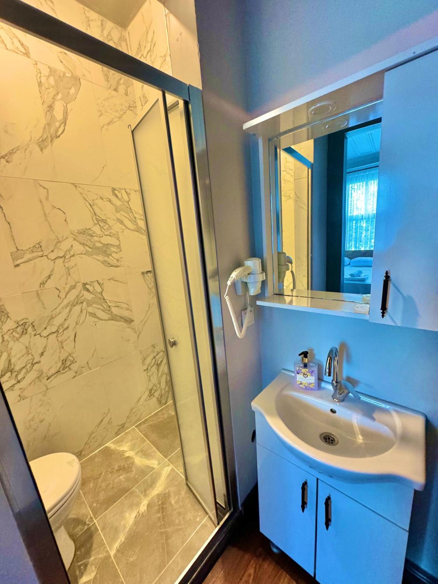 Hotel Kadikoey 3*