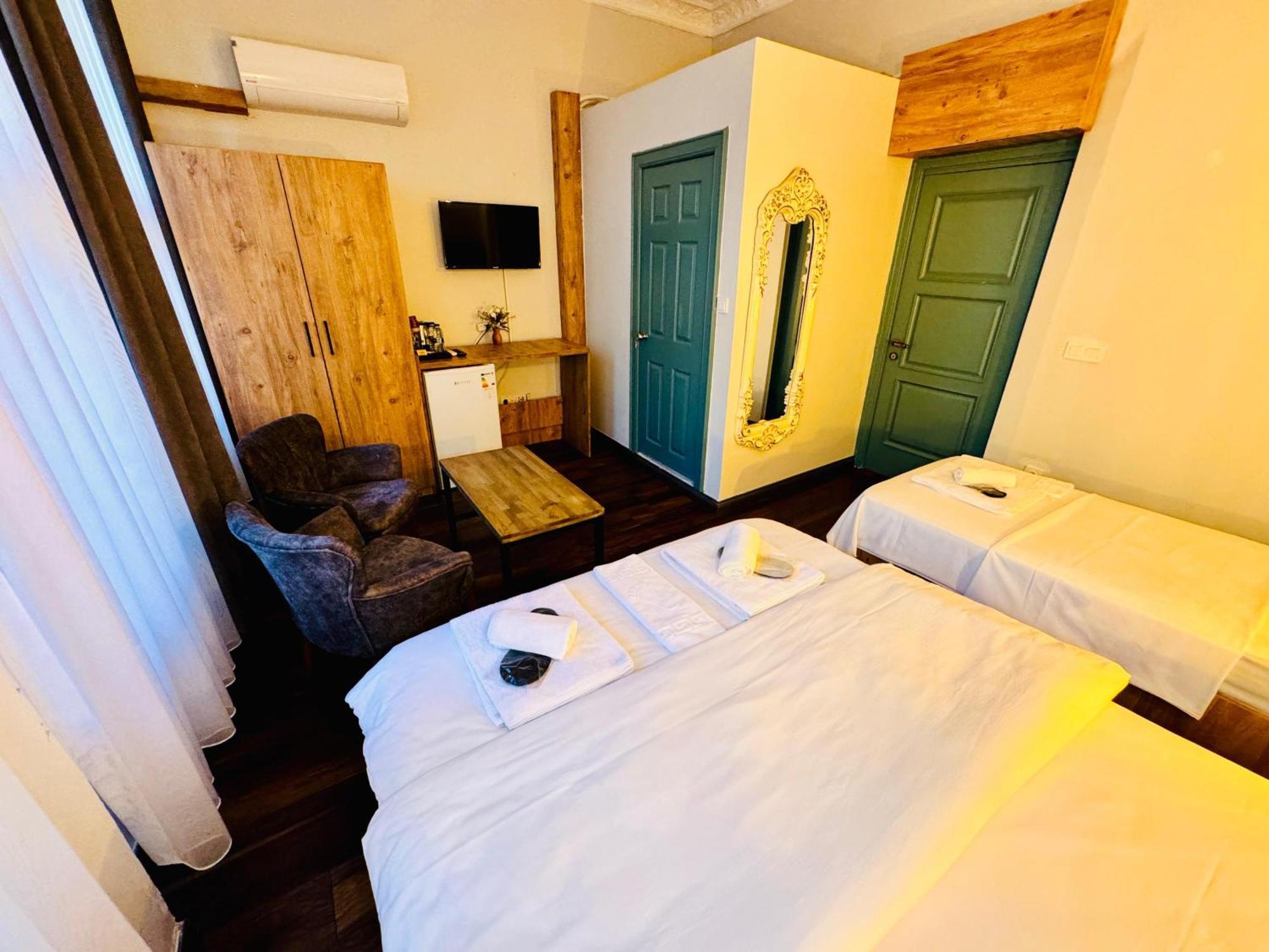 Kadikoey Hotel