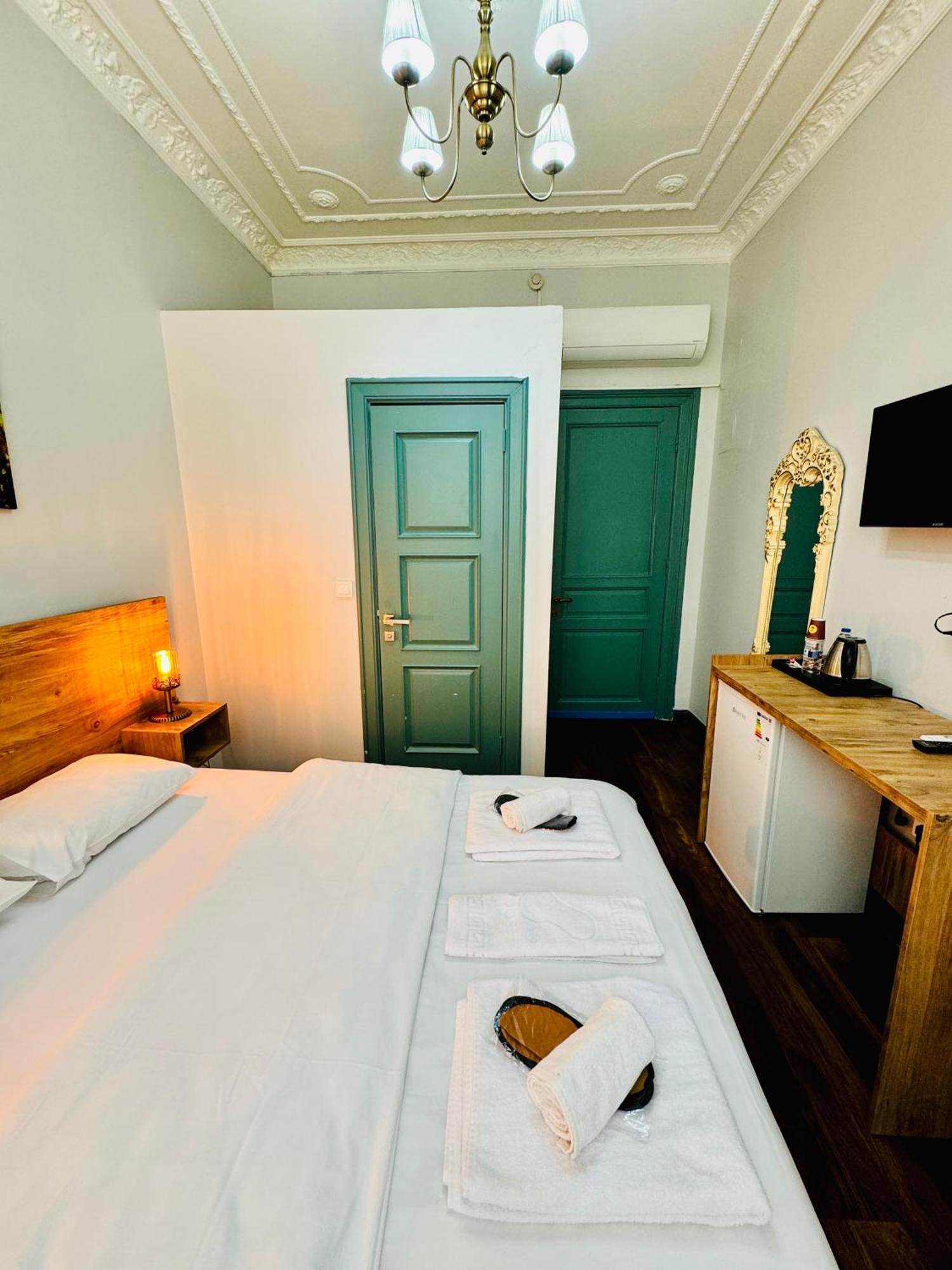 Kadikoey Hotel 3*